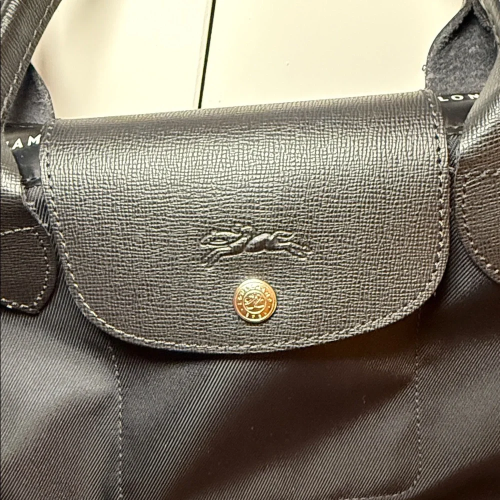 Longchamp Le Pliage Energy Medium Crossbody - Picture 5 of 16